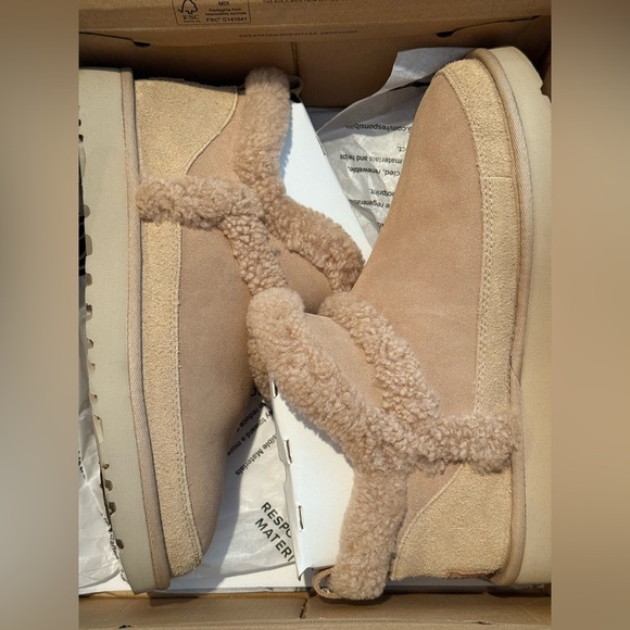 UGG Ultramini Spill Seam - Picture 7 of 7